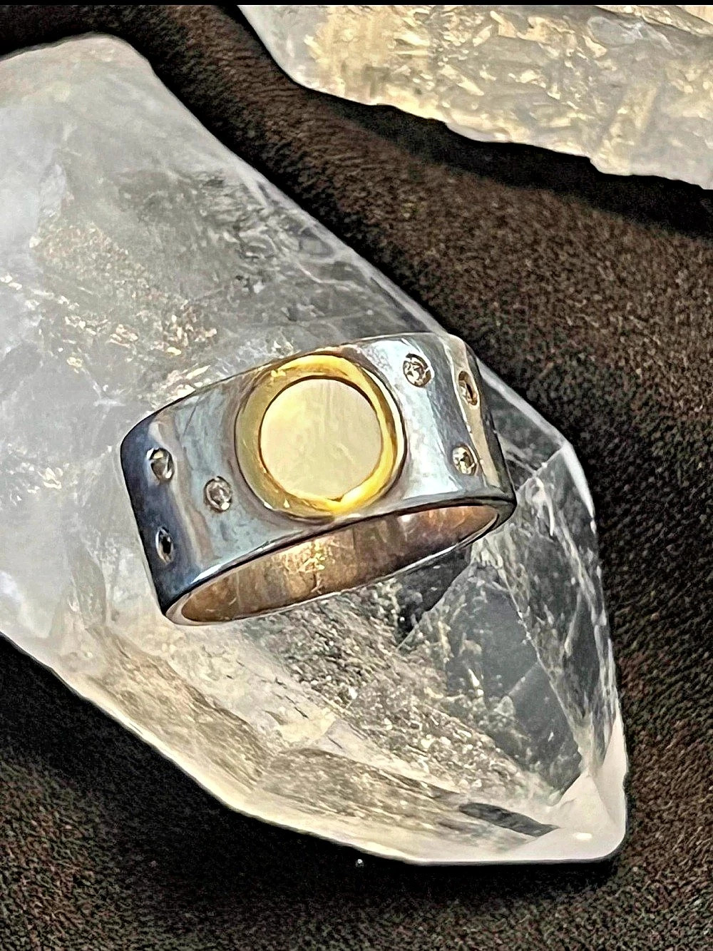 Authentic Vintage Clio Blue Paris Medici band ring 925 w Mother of Pearl stone 7